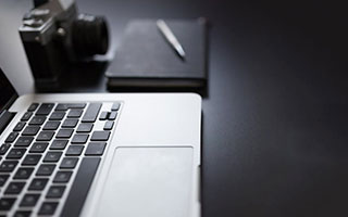 看直播小视频软件哪个好_怎么选不踩坑